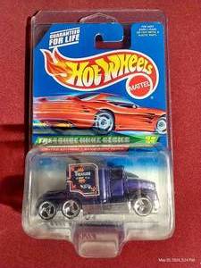 lot 92 image: 1998 Hot Wheels Treasure Hunt - Kenworth T600A
