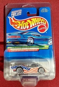 lot 95 image: 1998 Hot Wheels Treasure Hunt - Sol-Aire CX4