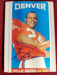 lot 122 image: NFL HOFer Willie Brown Autograph