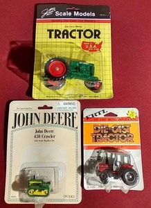 lot 205 image: (3) NEW Die-Cast Tractor Models