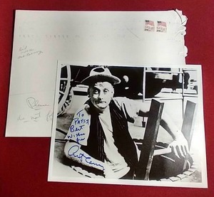 lot 208 image: Autographed 1990s Photo of Art Carney