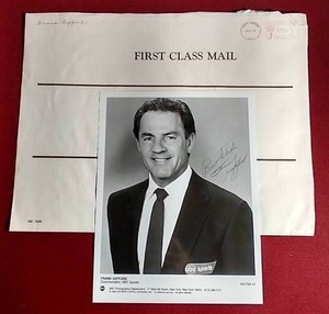 lot 209 image: Autographed 1990s Photo of Frank Gifford