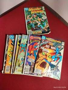 lot 251 image: (8) DC Comics - Superman & Wonder Woman