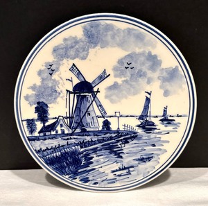 Petite Delft Plate and Trinket Dish