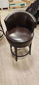 Bar Stools -- 4 With Backs & 2 Without Backs