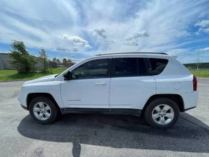 lot 16F image: 2014 Jeep Compass Sport