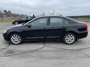 lot 17J image: 2012 Volkswagen Jetta SE PZEV - MANUAL - 53,891 MILES