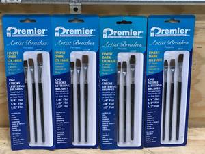 lot 46 image: Lot of 4 - Premier Artist Brushes