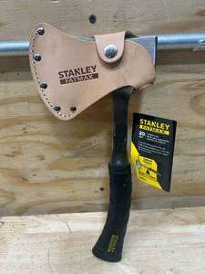 lot 74 image: STANLEY FMHT51307 FatMax 20 oz Campers Axe