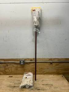 lot 88 image: RUBBERMAID 1785057 60 Loop End Mop with #24 Mop Refill