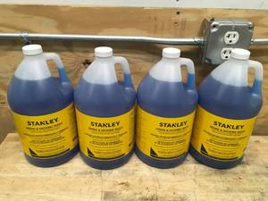 lot 130 image: Case of 4 - 1 Gallon Jugs of Stanley Siding & Decking Wash Professional Grade Pressure Washer Detergent