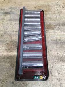 lot 138 image: Husky 10 Piece Socket Set