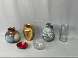 lot 14 image: Assorted Decorative Vase and Jar Lot