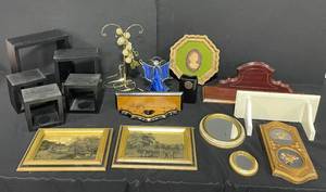 lot 169 image: Large Lot of Assorted Vintage and Decorative Items