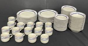 lot 185 image: Large Lot of Vintage China Dinnerware Set