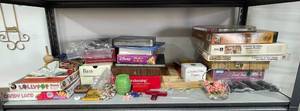 lot 53 image: Mixed Lot of Vintage Board Games, Puzzles, and Collectibles