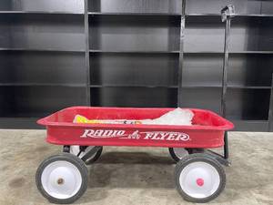 lot 6 image: Radio Flyer Red Wagon