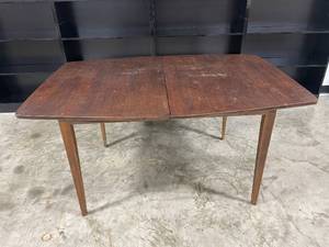 lot 10 image: Vintage Wooden Dining Table