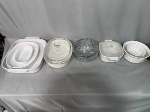 lot 116 image: Assorted Lot of Baking and Serving Dishes