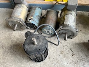 lot 56 image: 5 electric motors