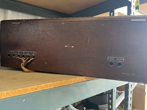 lot 15 image: Old Vintage Radio ATWATER KENT