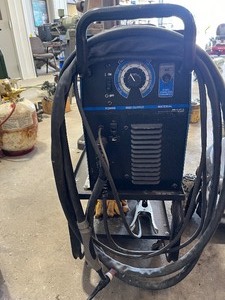 lot 70 image: Miller Diversion 165 Tig Welder
