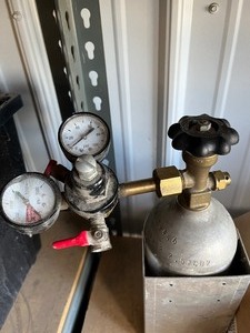 lot 36 image: CO2 tank with gauge