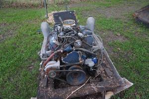 Mid American Marine V8 Inboard Marine Motor With Stern Drive