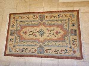 lot 56 image: Kilim Styled Knotted Wool Area Rug