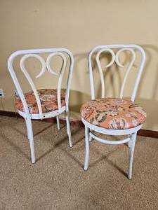 lot 120 image: Floral Bistro Chair Pairing