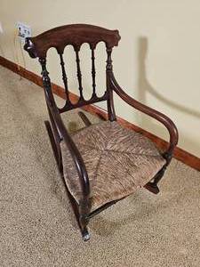 lot 121 image: Charming Victorian Childs Rocking Chair