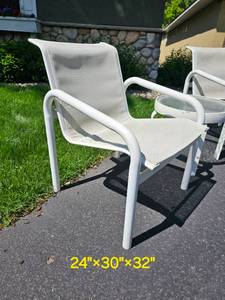 lot 125 image: Vintage MCM Patio Set