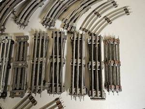 lot 79 image: Lionel Train Track Components