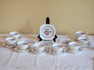 lot 220 image: Darling Bone China Floral Tea Set (20) - Colclough China