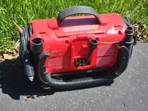 lot 303 image: Craftsman V20 Cordless Inflator Tool CMCE520