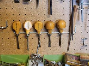 lot 352 image: Handymans Hand Tool Collection