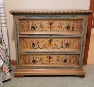 lot 27 image: Charming Vintage Character Scene Painted 3 Drawer Dresser