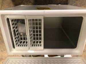 Magic Chef 7.0 cu. ft. Chest Freezer in White Damaged  Customer Returns See Pictures