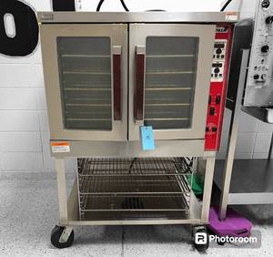 lot 8 image: Vulcan Commercial Oven