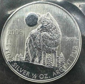lot 33 image: 2006 $1 Canada Wolf .9999 Silver 12oz