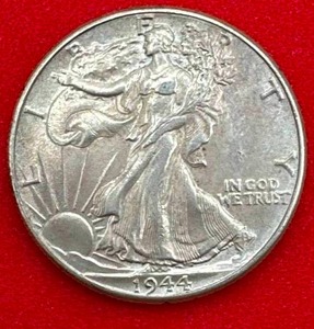 lot 39 image: 1944 Walking Liberty Half Dollar XFAU