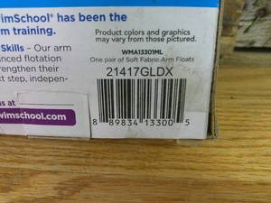 lot 84 image: SwimSchool Extra Soft Fabric Arm Floats