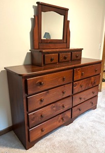 lot 65 image: Beautiful Vintage Dresser with Dresser Box and Mirror