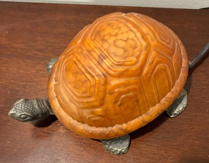 lot 53 image: Adorable Turtle Lamp
