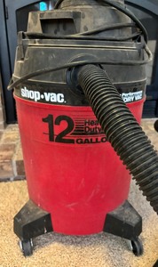 lot 114 image: 12 Gallon Shop Vac Heavy Duty Super Performance WetDry Vac