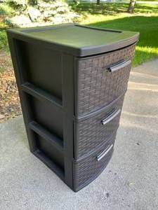 lot 146 image: Three Drawer Steralite Storage Unit