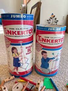 lot 161 image: Vintage Tinker Toy Lot with Containers