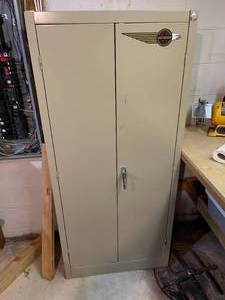 lot 175 image: Edsal Metal Storage Locker