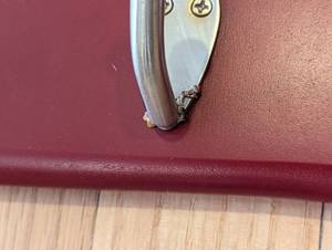 lot 183 image: Red Wood Wall Shelf and Hooks