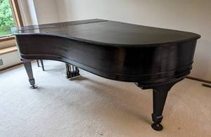 lot 5 image: Ivers & Pond Ebony 8ft Grand Piano